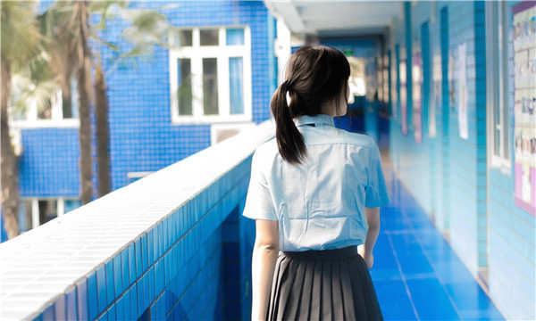 抱由镇如何找到一个可以帮助我生孩子的女人？