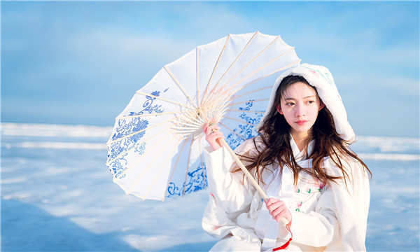 抱由镇试管代怀生子多少钱一个？助孕之路的费用分析与方案选择